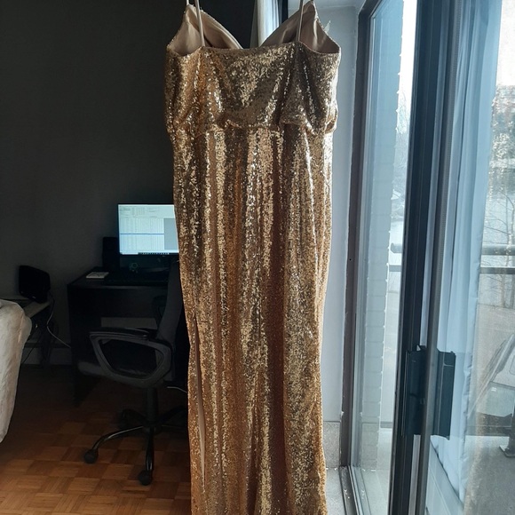 Beautiful sparkly gold dress ✨ - Picture 4 of 4